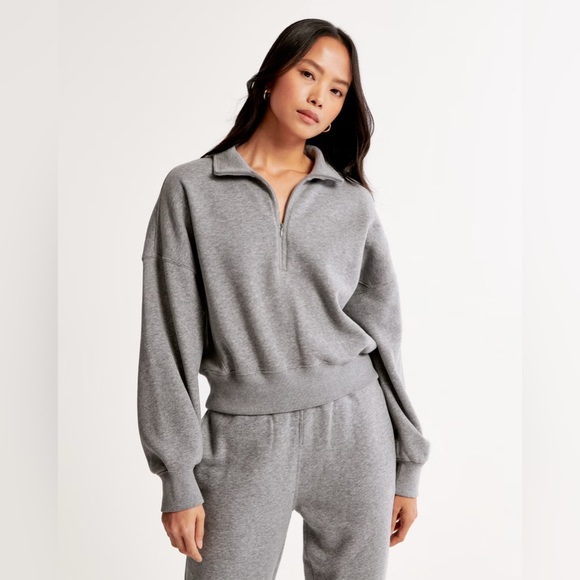 Abercrombie & Fitch Tops - Abercrombie & Fitch Half Zip